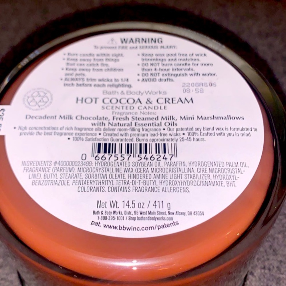 Bath and Body Works Hot Cocoa & Cream 3 Wick Candle - Picture 3 of 3